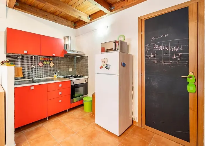 La Petite Bastet * Palermo