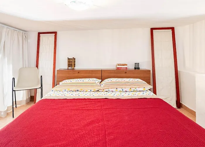 La Petite Bastet פלרמו